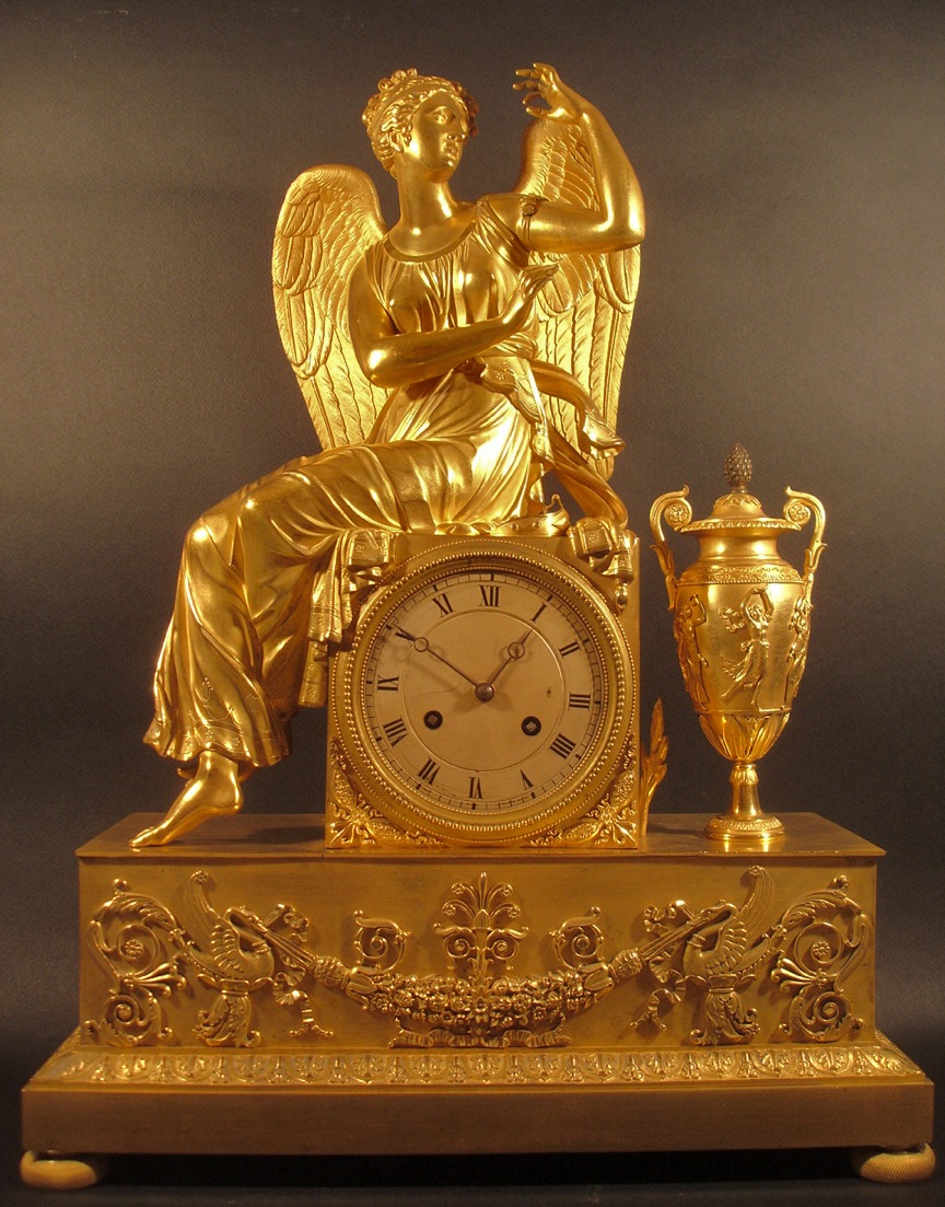 Horloge. Début XIXe siècle. Catalogue Olivier Berni Intérieurs