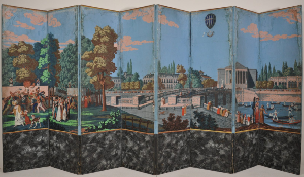 Vue sur papier peint utilisé pour décorer un paravent