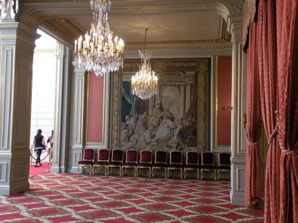 vue couloir salle fête décoration palais elysées