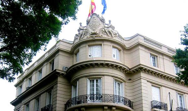 facade de l'ambassade d'Espagne à Paris