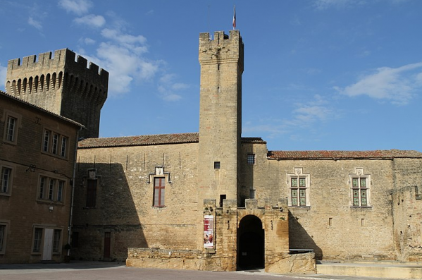 Histoire Forteresse l'Emperi Salon de provence OBI 2