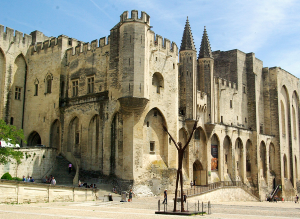 Palais des papes avignon architecture decoration et histoire 1