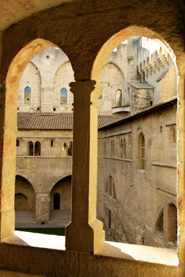 Palais des papes avignon architecture decoration et histoire 14