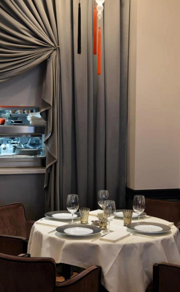 table Restaurant L'Arôme